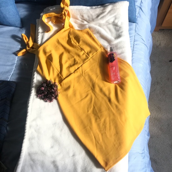 Blue Blush Dresses & Skirts - ✨ Blue Blush Mustard Dress Size L ✨